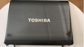 Toshiba A300D Komple Üst Kısım - Lcd Cover, Bezel, Menteşe Set