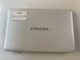 Toshiba Satellite C855 Üst Kısım - Lcd cover, Bezel, Menteşe Set Beyaz
