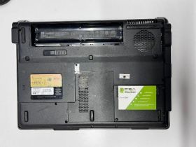 Hp Compaq Presario F700 Alt ve Üst Kasa